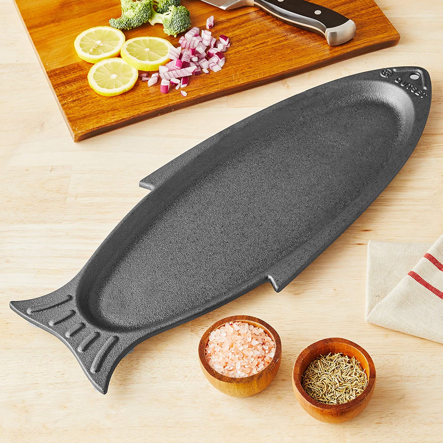 Plancha para Pescado de Hierro Fundido - OUTSET - Gallery 4