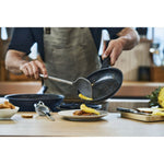 Espátula para Wok 37 cm de Silicona y Acero Modelo Zwilling Pro - ZWILLING - Thumbnail 2