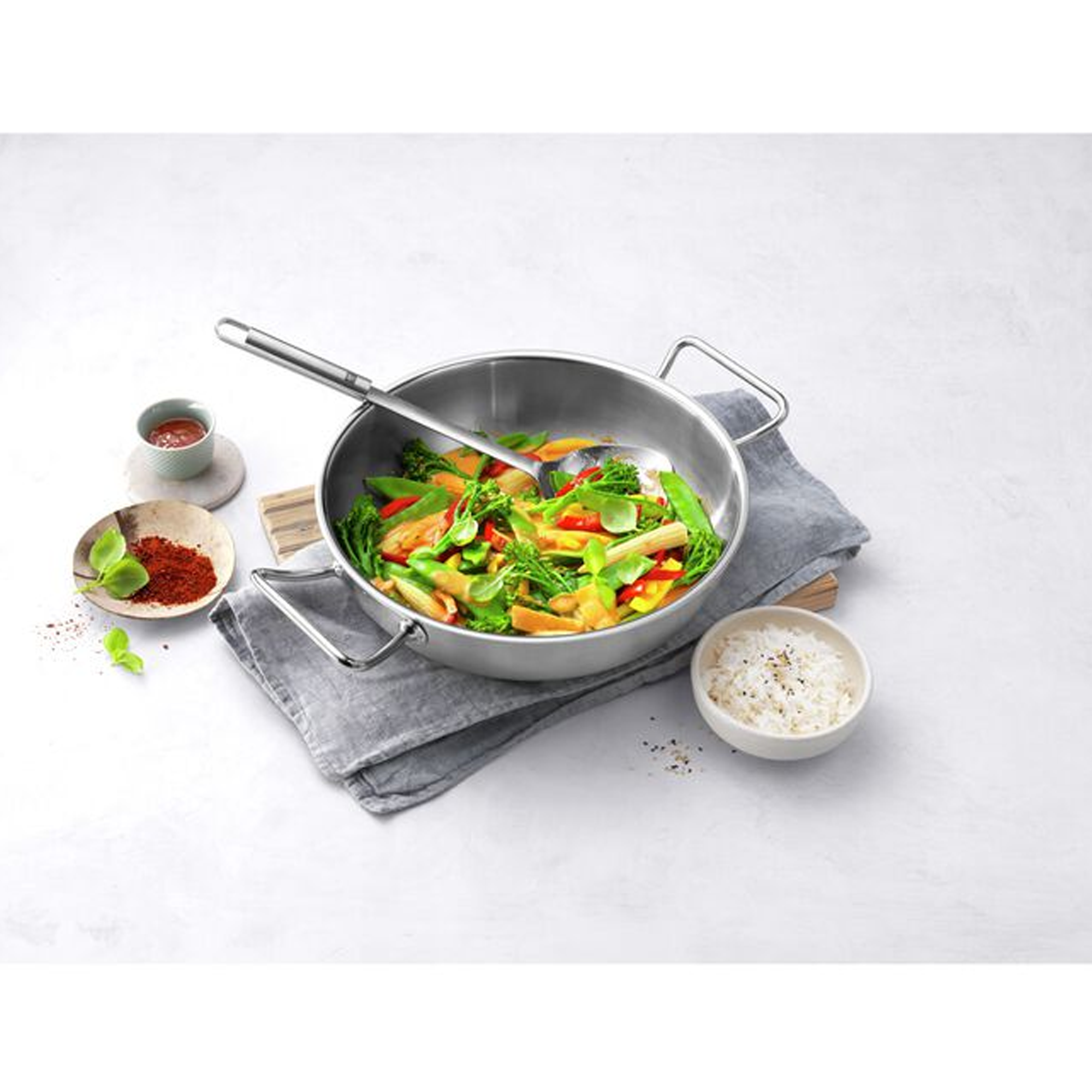 Wok de Acero Inoxidable 30cm Modelo Zwilling Pro - ZWILLING - Gallery 7