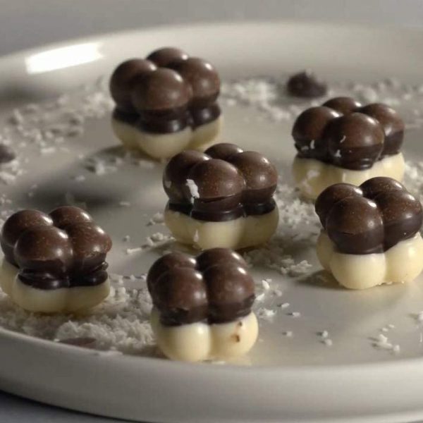 SK22151770165 03 - Molde de Silicona para Chocolate Choco Game - SILIKOMART - - D'Cocina